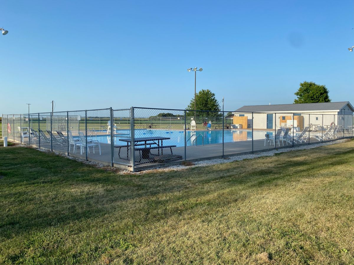 Bowen swimming pool